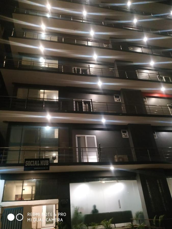 Hotel Aarkay Palace Badarpur Exteriör bild